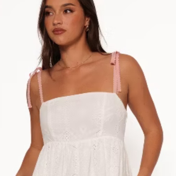 Petal & Pup Odessa Maxi Dress - Picture 2 of 10